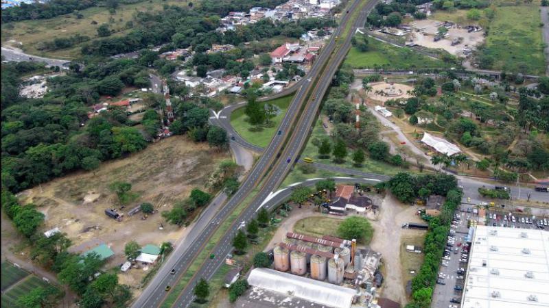 Intersección Fundadores