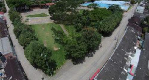 Panorámica del parque principal del municipio